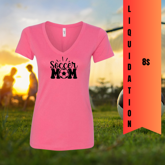 T-Shirt col en V Soccer Mom à 8$